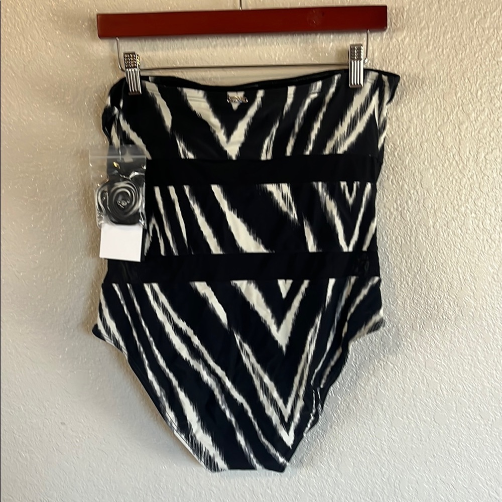 NWT DKNY Zebra Print One Piece Swimsuit Size 12 - Picture 4 of 11